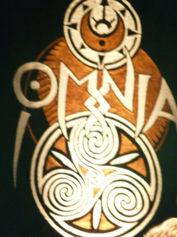 Omia